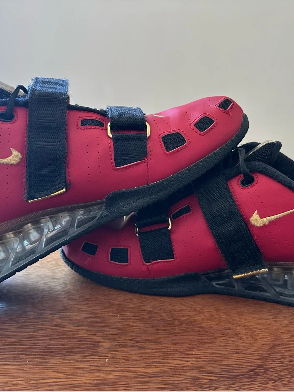 Size 10- NIKE Men’s Romaleos 2 Weightlifting Shoes Black Red Gold 476927-670